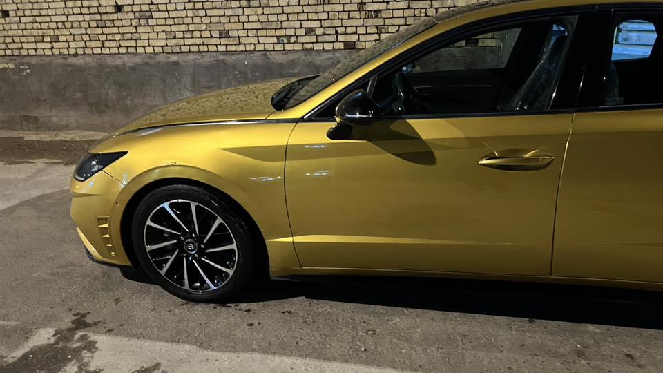 سلام عليكم من رخصة الأدمن المحترم سوناتا موديل ٢٢ معوقين بصره السياره فول مواصفات 1/1 اخر مواصفات رادارات اماميه
رادارات جانبيه
رادارات خلفيه
توقف ذاتي
نضام الخروج من المسار 
مقاعد تبريد
ستيرن تدفئه
كراسي كهرباء 
كراسي جلد وشاموا رصاصي 
شاشه جبيره
عينه شاشه 
نضام ابل كار بلي واندرويد 
نضام ملاحه متكامل 
مكينه 1600 تيربو شرط صاروخ 
بصمه 
بنوراما 
تشغيل عن بعد 
شفتات بلستيرن 
وبعد هواي مواصفات 
رايده 145 سعره مناسب مكانه بصره 
رقم الهاتف  ***********
