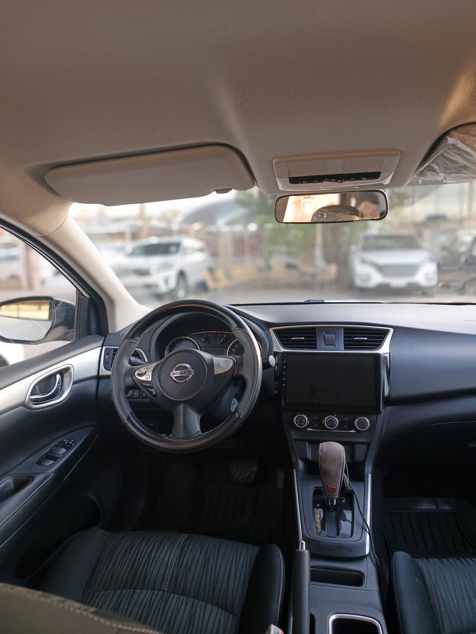 نيسان سنترا موديل 2025 للبيع ماشية 18 الف 
مكفولة من كلشي مكان السيارة نجف 
للتواصل ***********
