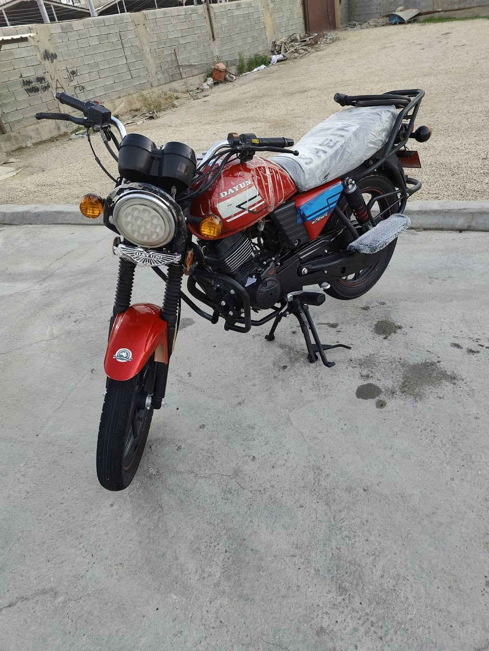 السلام عليكم دراجه للبيع اوراق سوري موديل 20 عنواني كربلاء طويريج شعر مليون و400 الاستفسار اتصال الرقم ***********
