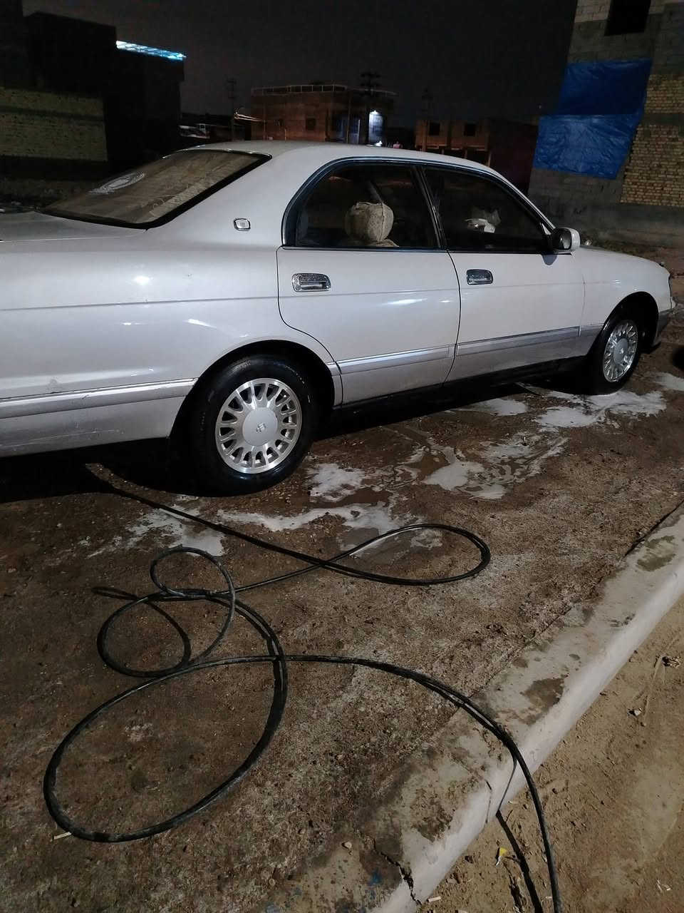 سلام عليكم بطه كفاله عامه من كص ونقل و بسمي بصره رقم انكليزي سياره جاهز مالته بيت ماتعبه نضيفه كهربايات كله شغاله سياره كلش حلوه تبريد نقص بس غاز  مكينه ٢٥٠٠ ديكلوكير خير من الله. سعرها ٧٥ او مراوس براس الثور فلات كص قماره فقط ***********
