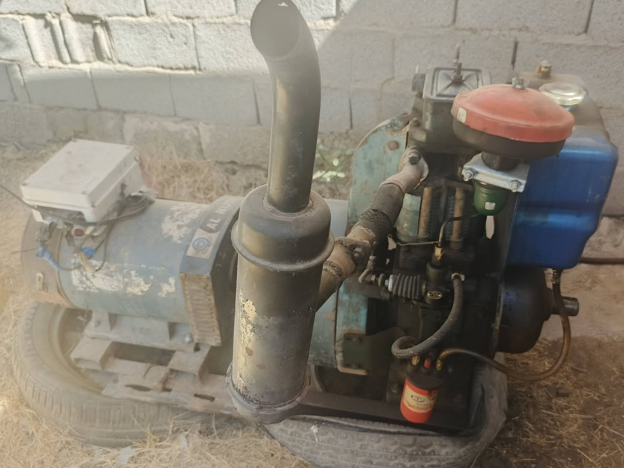 مولد للبيع توب لاند ٧ونص kv محرك نظيف شغال مابي أي نقص سعره ٦٥٠ الف مكان واسط رقم يخابره يشتري بس ‏‪***********‬‏
