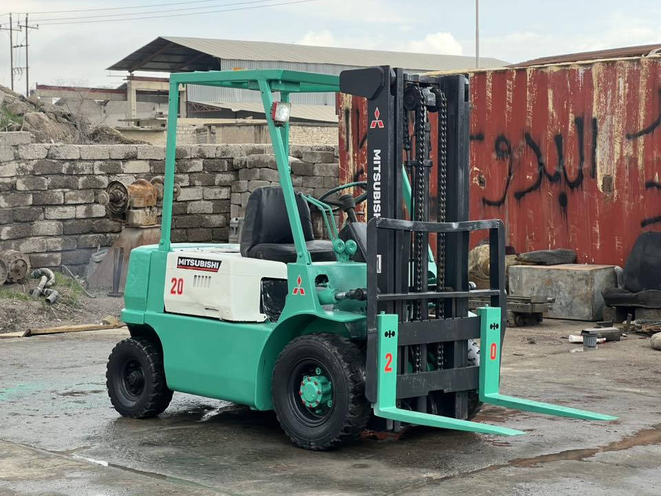 للبيع رافعة شوكية متسبوشي موديل 1990
طنين جوب حاويه حركتين     رافعة حاويه 
كير محرك اكسن رفع بشرط 
سعر 40 ورقة للاستفسار اتصال ***********📞
