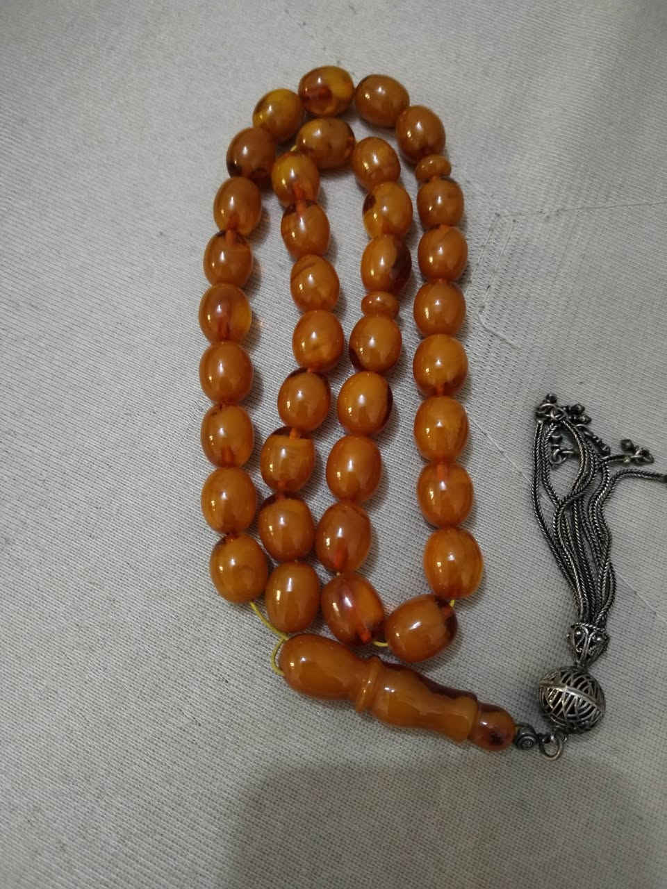 سبحة فاتوران خد وخد 33 حبة كركوشة فضة نظافة مائة بالمائة السعر 150 الف للاستفسار الاتصال على الرقم ***********
