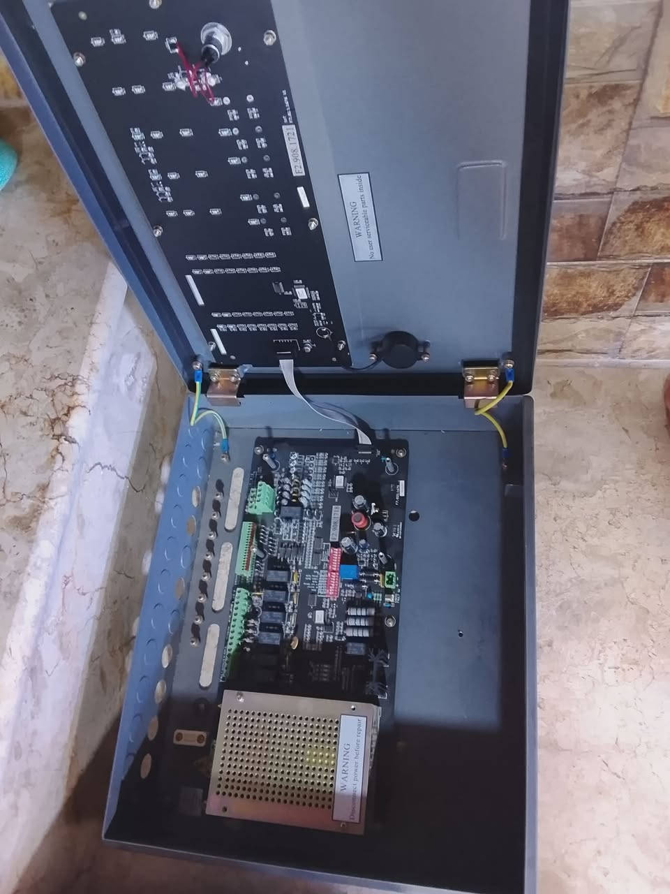 منظومة تحسس الحرائق متكونه من 4  zone للبيع بسعر مناسب
***********
