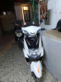 دراجة سكنس شحن جديده بجيس جديد ضمان من كلشي من شركة اخذتها للبيت مابيه...