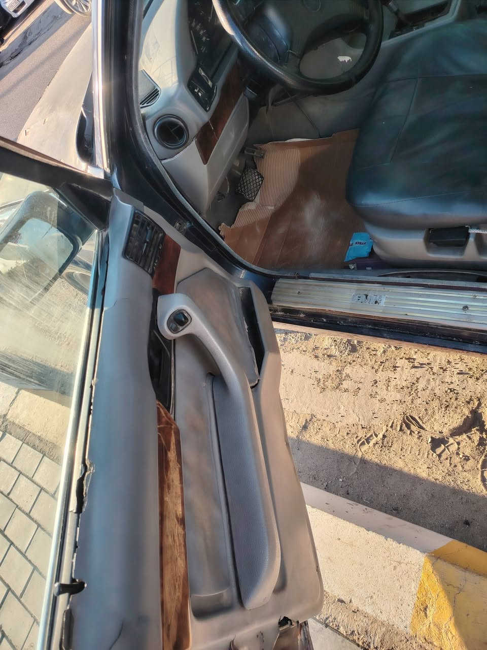 سلام عليكم بي إم 525 مسكر عدل سياره فول مواصفات محرك وكير حلوات صدره حلو كهربائيات كله شغاله مسجل جام 4 باور استيرن زبد بريك بالمكان سياره حلوه بيه طخه بالباب سايق واضحه وجبتله باب بلادي موجود وياهاا سياره يرادله صبغ باب وجاملغ وبنيد تخم ترايش جدد وترايش دعاميه الاماميه وكفر دعاميه يعني غراضه كلهن جدد موجودات عوزه ترتيب بصيط باسمي رقم جديد
تبريد شغال رايده ب 45 وبيه مجال ترهم مراوس مكاني فلوجه سياره يرادله 500 ب 65 ما تنطيه
*********** واتساب
***********
