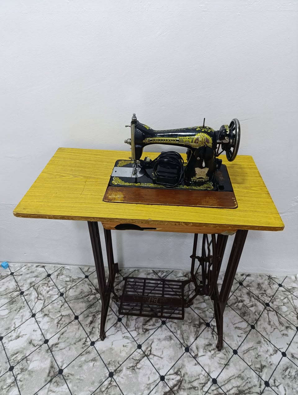 للبيع مكينه فراشه من قديمات بشرط شغل نظافه سعره 90 ويه توصيل


**إذا كنت صاحب هذا الإعلان وتريد حذفه لأي سبب، رجاءا أرسل رسالة إلى الدعم الفني**