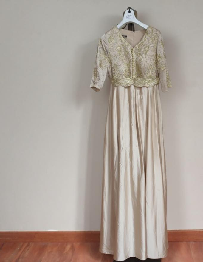 جودة                                                     القماش ممتازةومريح في اللبس.
تم تنظيفه بـ "دراي كلين" وجاهز للتسليم.
ألاول من وزن 55_85 =40
الثاني من وزن 60-80 =40
الثالث من وزن 55_85=40
الثالث من وزن 55_78=40
الرابع من وزن 50_75=40
الخامس من وزن 55_78=40

*#ولي. دگول مبالغه بلاسعار. أتحداچ إذا لگيتي هيچ قطع بهل اسعار  إذا مو من 60 وصاعد


**إذا كنت صاحب هذا الإعلان وتريد حذفه لأي سبب، رجاءا أرسل رسالة إلى الدعم الفني**