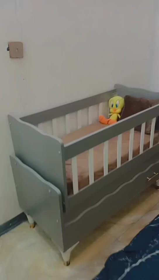 سرير مستخدم 3 اشهر فقط جدا نضيف وجديد واليدات بعدها ممشدوده وينفتح من جانب ع سرير الام ماخذته 150 وبي مجال


**إذا كنت صاحب هذا الإعلان وتريد حذفه لأي سبب، رجاءا أرسل رسالة إلى الدعم الفني**