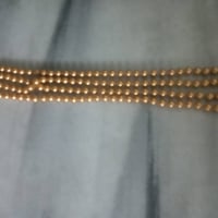 عقيق • سلسلة ١٣٥ حبة • نحاس مطلي ذهب