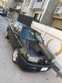 عندي فنتو للبيع رقم بغداد السياره كلهه بلاديه كير مكينه تبريد شغال بدو...