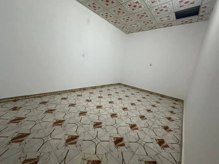 بيت للايجار ابو الخصيب الصنكر داخل فرع ايجار 350 بيت كلش مرتب غرفتين وهول وديوانيه ومطبخ وصحيات وصطح للتواصل ***********
