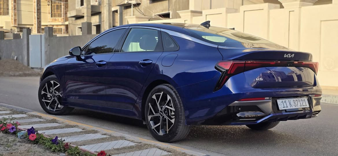 السلام عليكم 
كي فايف فئة ex وارد امريكي
موديل 2025
الضرر : تبديل فقط بنيد 
ماشية : 21 الف
فول مواصفات 
حجم المحرك 2500 
العنوان : بغداد _ السيدية
السعر : 220 وبيها مجال
***********
عبدالله
