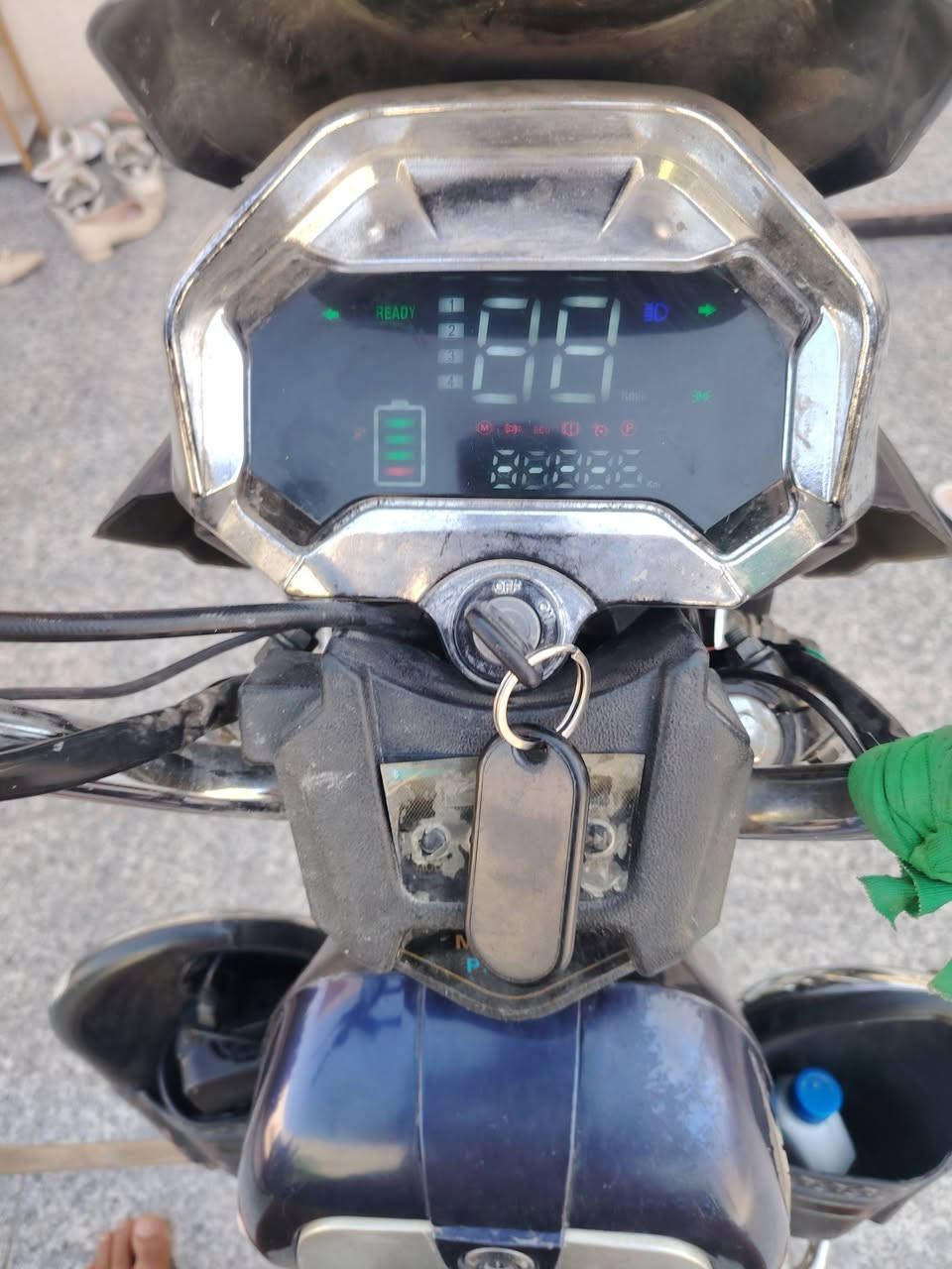 ماطور شحن للبيع
سعر 275 الف 
رقم موبايل *********** واستاب

