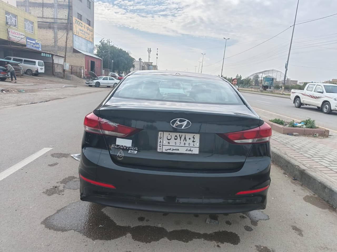 السلام عليكم النترا 2018 وارد امريكي حادثه من امريكا فقط دعامية وكلير موجود في السونار سياره خير من الله كير محرك تبريد صدر تايرات كله جديد سياره مال بيت  جاهزه 
 رقم بغداد بسمي  مكاني حي الجهاد 
رايدها 125 وبيها مجال 
***********
