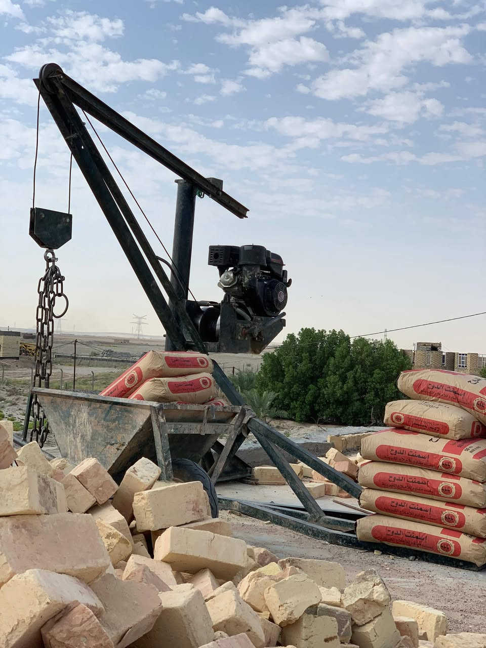 سلام عليكم ونش لبيع سماوي جديد شرط ***********
