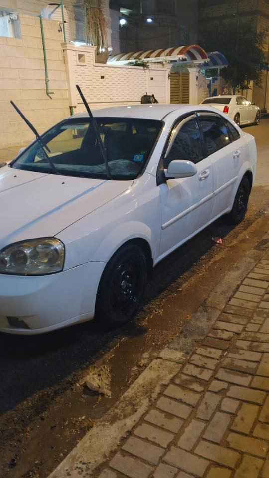 سلام عليكم 
اوبترا 2011 
(ظررها  جاملغ امامي مدبل او جاملغ خلفي بي ظربه )
مكينه وكير مال كصه جديد مكفوله 
تخم تاير 
حداده جديده باتري جديد 
سياره جاهزه للاخير 
مابيها اي نقص 
سنويه وارقام جدد لل٢٠٣٠ 
سياره باسمي 
لعنوان البصره القبله حي المهندسين 
***********
