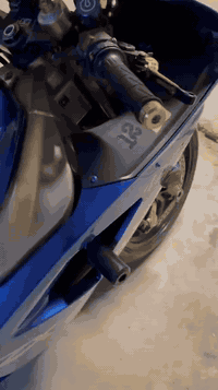 كاوسكي 2004 كفالة عامة
ماشيه 45 الف تقريبا مابيها سعر 35 وبيها مجال بسيط 
مكان بابل الاسكندريه
رقم الهاتف: ***********
