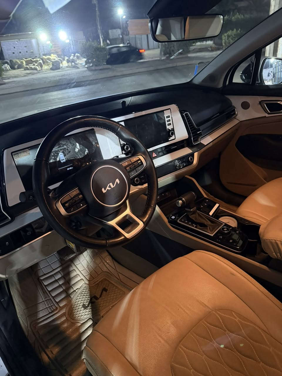 السلام عليكم كيا سبورتيج موديل 2025 خليجي كفالة عامة
لون ابيض

 ماشيه 25 كيلو 

بصمه تشغيل وبصمة بالباب 

تشغيل عن بعد 

قطعتين تبريد

قمارة حديد

كراسي 2 كهرباء 

كشنات تدفئه 

ستيرن تدفئة

شحن واير لس  

مود درايف 

حساس امامي وخلفي 

نقطة عمياء

ويل حجم 19 

لايتات فول ال اي دي 

شاشه كار بلي 

فول تحكم ستيرن 

مري شفط ونظام ترحيب 

3انظمة قياده 

شفتات قيادة 

مانع تزحلق

مانع منحدرات 

هاند بريك دكمه

محرك 2000 دوش 

الارضيه والكشنات مغلفات جلد

تايرات شركه وسبير منازل و بعدهه بالجيس  كتلوكات  وبصمه 2  بعده ليبلات  

(السيارة كفالة عامة)

رقم بغداد 

السعر/245 وبيه مجال 

*********** الاتصال او واتساب

مكان السيارة بغداد
