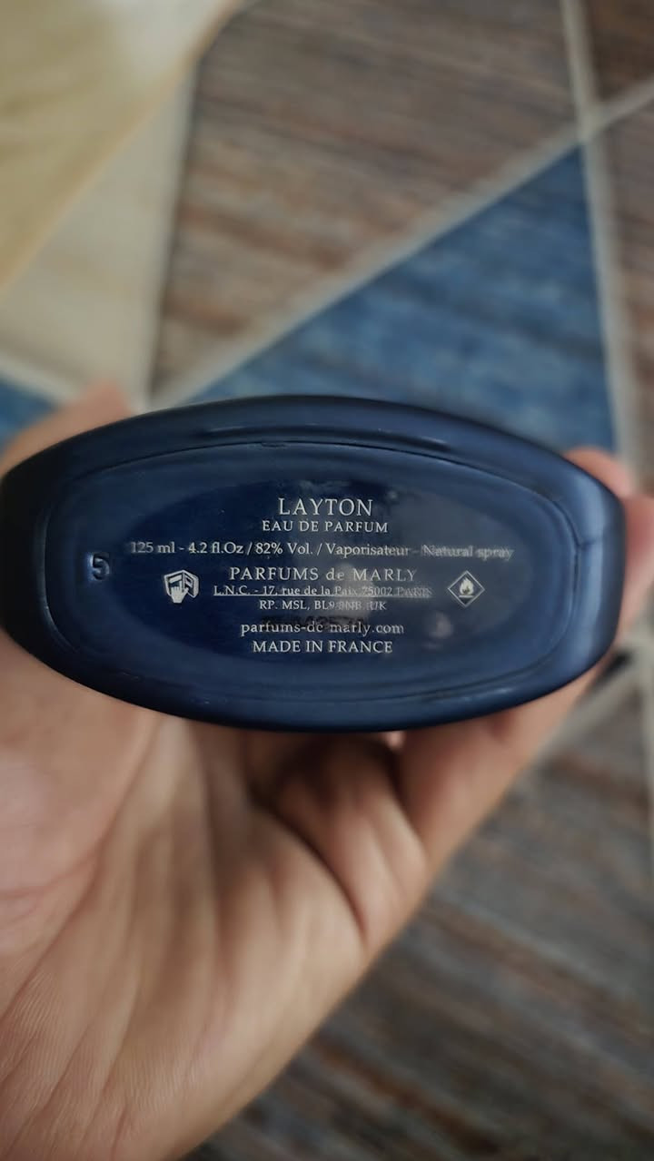 Demarly Layton
عطر ديمارلي ليتون تيستر مستخدم مثل ما موضح بالصور 
العطر مايحتاج تعريف وشرح 
للبيع فقط ... السعر ٢٥٠ الف .
تحياتي


**إذا كنت صاحب هذا الإعلان وتريد حذفه لأي سبب، رجاءا أرسل رسالة إلى الدعم الفني**