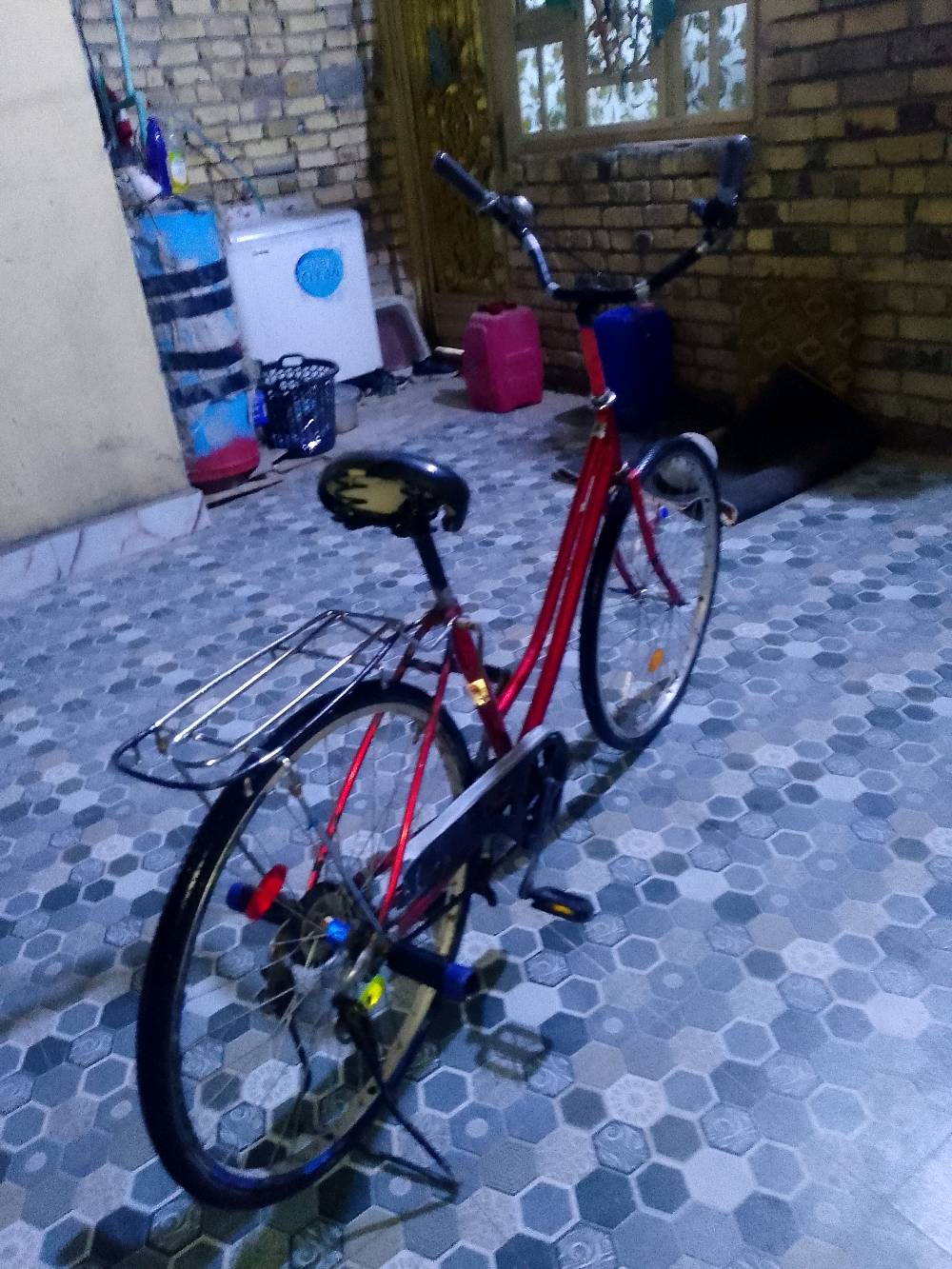 باسكل حجم 26موديل 15سعر 75الف نضيف مرتب ناصريه سوق الشيوخ حي العسكري 