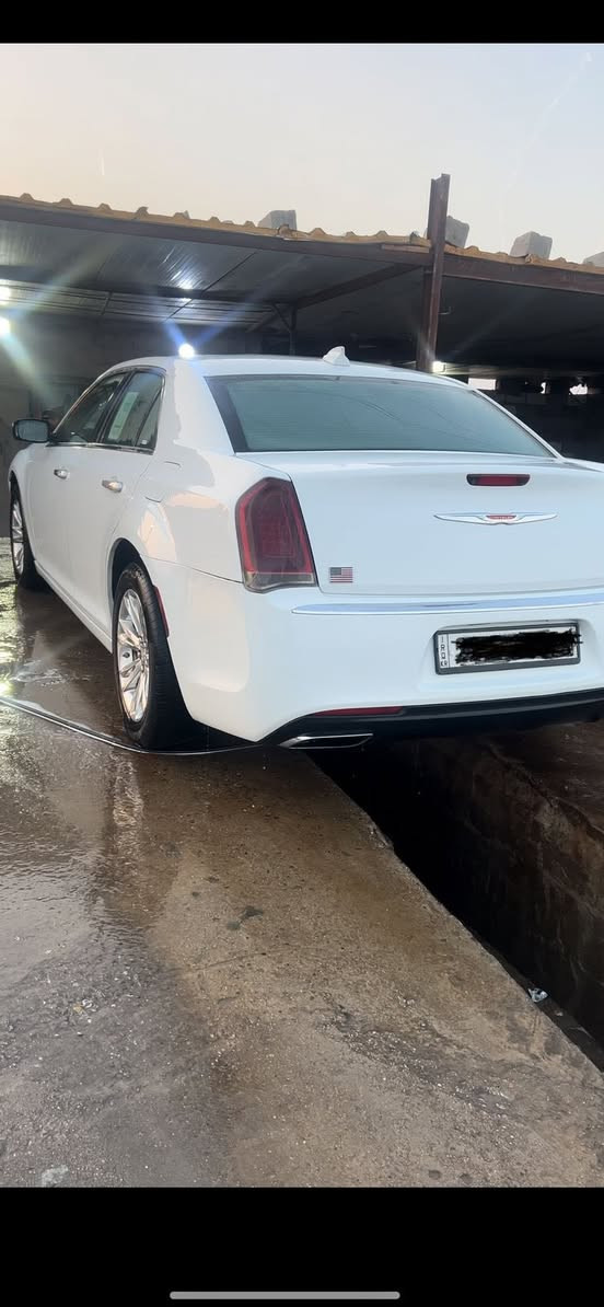 السلام عليكم 

اوباما 2016 وارد كندي ضرره في العراق
رقم اربيل سنويه جديده رقم جديد حداديه جديده
الحادث تبديل مدكر امامي+باب سايق+باب خلف سايق تعديل دوسه السايق بدون ارباك امامي 
سياره مواصفات C يعني فول 1/1
السعر 205. وبيها مجال 
رقم التليفون :***********  متوفر واتساب وشريحه
