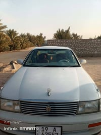 بطه كراون مديل 1990 رقم انكليزي سنويه لل2026 شهر ال6 مكفوله من الكص وا...