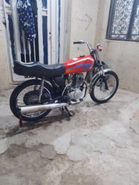 دراجة بدون موديل ٢٠ للبيع السعر ٥٠٠ وبيه مجال شراي اتصل 07770936552