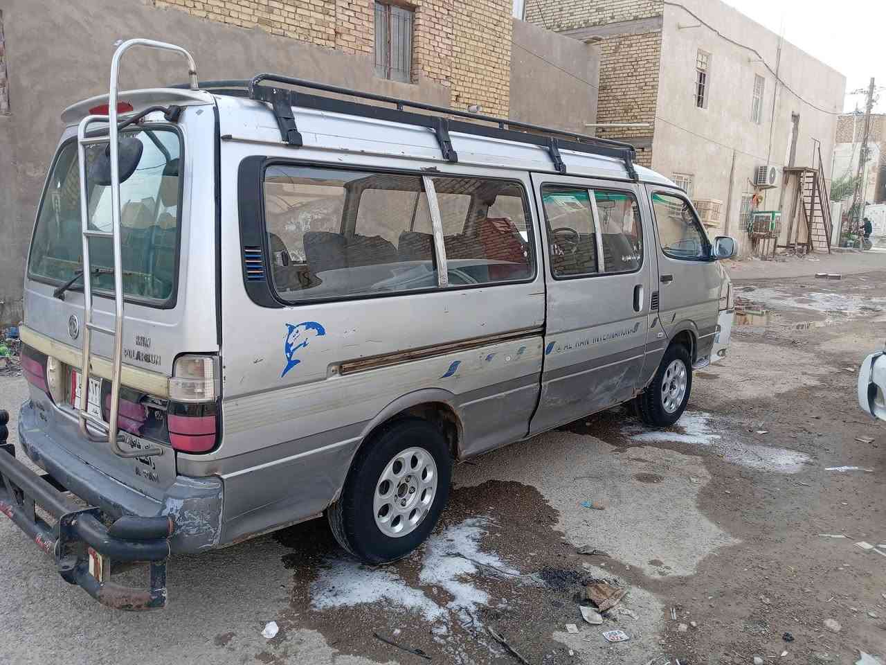 سلام عليكم بولارسن للبيع سنوية ل٢٧ مكينة كاملة صالي ١٠ تيام من شادهة لسيارة كلة جديد سيارة جاهزة هيئة مصفرة عليهة مرور  مليون يوكع من سعرهة السيارة ب٥٠ وبيهة مجال مكاني بلكوت ***********
