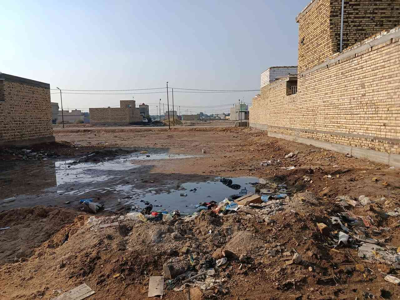 #يوجد للبيع عرصه مساحه #200متر    #الواجه 10 #ونزال 20  #سكني معه كافه #خدمات
متوفره #تبليط وماء اساله  #مداور مباشر  سند 25 #حق #تصرف عنوان طريق #ديوانيه نجف قرب سيطره #الشافعيه للاستفسار الاتصال على الرقم ***********
