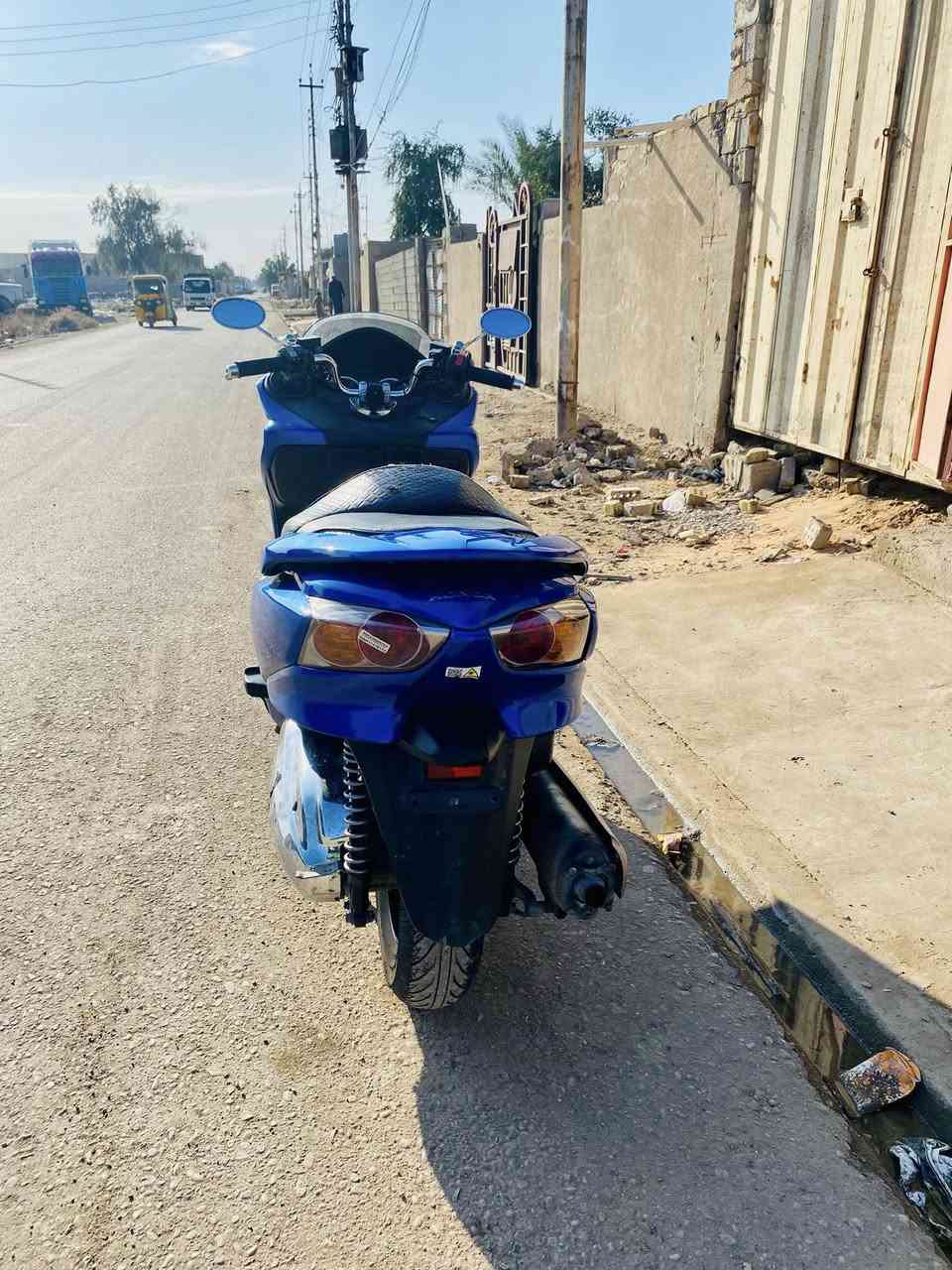 دراجه فورزا صفر 10 مكينه ناعمه مكفوله  7گير اورق كامله ورقه مزاد وصل مال كمرك دراجه خير من الله    سعر  1800 بيها مجال استفسار ***********
