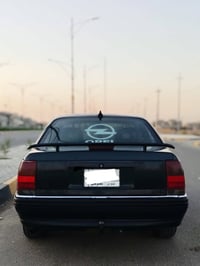 بدون صبغ • ١٩٩٢ • موصل الايسر