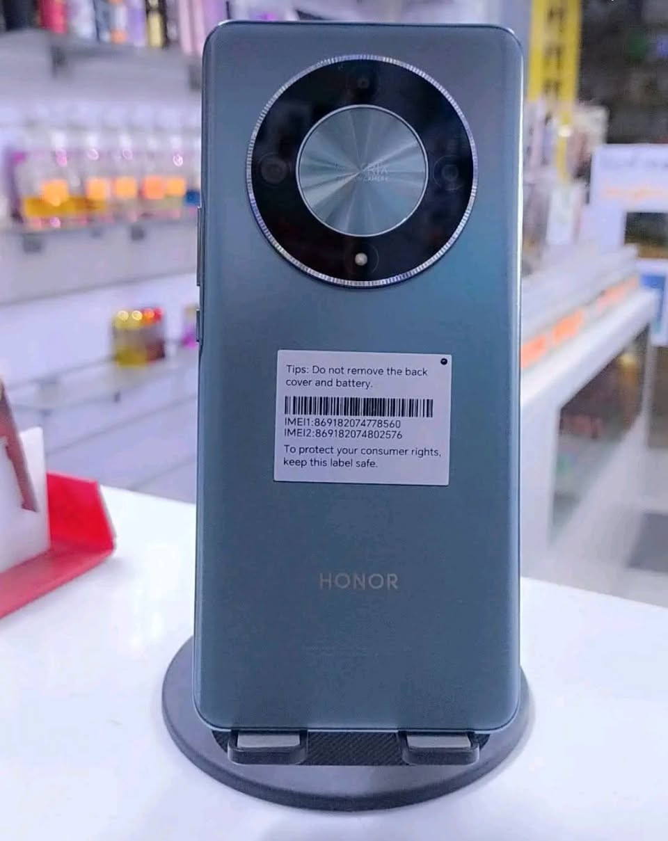 سلام عليكم للبيع ومراوس
هونر x9b
256 رام 12 قابل للزايده 8
نضافة ٩٩٪
معالج snapdragon 6 gen 1
بطاريه 5800
كامل شغال 
بدون ملحقات فقط جهاز
سعر 210 وبي مجال 
واتساب ***********

