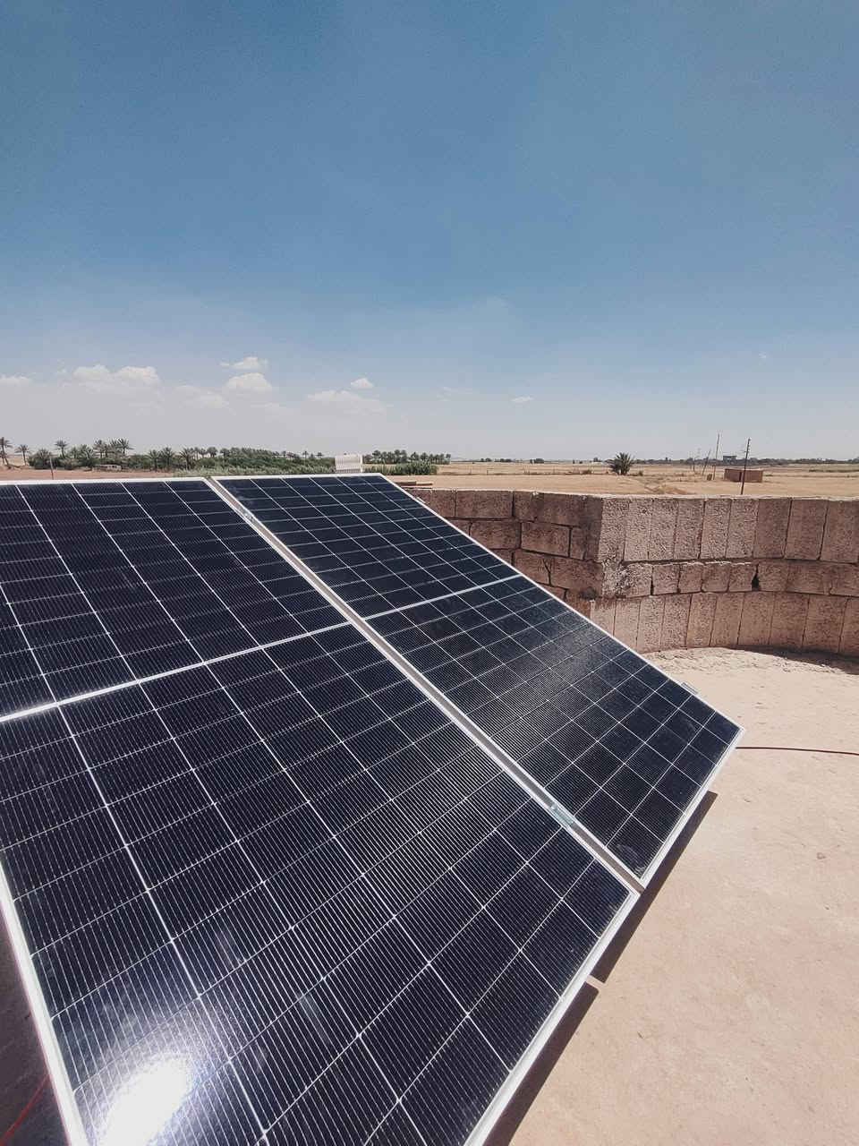 المنظومة الثانية
📍خانقين_منطقة الاخوة
تم تنصيب طاقة شمسية (شركة شيساج)
بقدرة 14امبير نهاري☀️ 10امبير ليلي🌖

تتكون المنظومة من انفيرتر بقدرة5 kw✅
وبطارية بقدرة 10 kw✅+بورد سيطرة متكامل✅
مع هيكل حديد مغلون لالواح شركة لونجي عدد7 ✅

ضمان البطارية 5سنوات حقيقية✅✅
ضمان الانفيرتر 2سنوات حقيقية ✅✅

للتواصل :
*********** المهندس صالح الحربي
*********** محمد صالح الحربي
