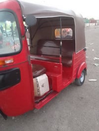 عندي تكتك للبيع 18نظيفه حلوه والله محتاج فلوس وريد ابيع شراي ينتصل هاذ...