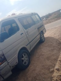 تويوتا هايسه • ١٩٩٢ • بل زبير