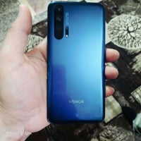 هونر ٢٠برو • ذاكرة ٢٥٦ • رام ٨