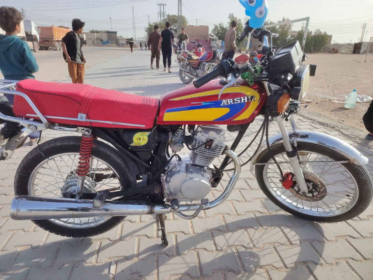 سلام عليكم دراجه ارشا مديل 2021 رقم انكليزي دراجه نضيف ما عازيه اي شي السعرخاص رقمي ***********
