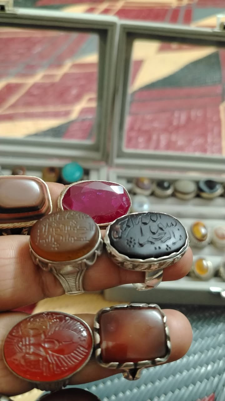 خواتم للبيع كل واحد وسعره  حدد الخاتم وتعرف سعره خواتم خشنه ابيع خواتم  مو كسر أخوتي الاعزاء


**إذا كنت صاحب هذا الإعلان وتريد حذفه لأي سبب، رجاءا أرسل رسالة إلى الدعم الفني**