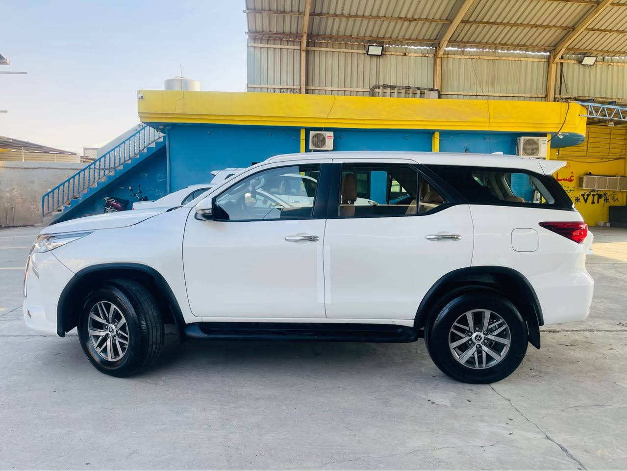 ‏  📦 Fortuner 2020
تۆیۆتا فرۆچنەر 2020 
خلیجی سفری شەریکەی هه ولير
مواسەفات:-
🔹- دەبڵ ئەکسل ٤*٤.
🔹- ٣ ڕیز کوشن. 
🔹- تەبریت مەرکەزی. 
🔹- ناو قەیسی. 
🔹- گێچ ئەلیکترۆنی. 
🔹- سوکان ڤۆلیۆم. 
🔹- تەحدید سورعە. 
🔹- ئاوێنە کارەبایی. 
🔹- کامێرای پشته وه
🔹- حاسەی بیلادی. 
🔹- سیستەمی ECO و Power Mode. 
🔹- گێڕ ئۆتۆماتیک + عادی. 
🔹- سويچ كونترؤل
-🔹 ده رگاي سايق بوياغه بي محجون + بونيد روبعه ك صبغ به ٢ پارچه ده فرؤشم
، سەنەوی تازەیە ، بە ناوی خۆمەوەیە ،گێڕو مەکینەو ده بل اكسل به شه رت برغي نه كرايته وه بەشەرت
سعرى ٢٢٩ سعر بلاش$ 💵 مجاله كي به سيت
♦️ژ.م***********
شوێن:هه ولير
تويتا فورنتينه ر ٢٠٢٠ زيرو اربيل مسافات srs 
دبل اكسل 4*4 محرك كير مكفولات برغي ما مفتوع سياره باب سايق به خ بنيد روبع صبغ ابيع قتعتين
مسافات فول بدون سلايد أربيل, العراق
