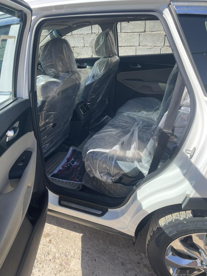 سلام عليكم شباب للبيع كيا سورنتو موديل 18خليجي مكفوله بدون ضربه فول اعله فئانضيفة كلش صور ضالمتهة بلحقيقه احله بهواي سعر 255وبيهة مجال رقم بغداد لستفسار ***********
