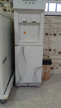 براد • نضيف • استعمال قليل