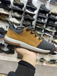 اورجنال • مقاس ٤٢ • ملابس