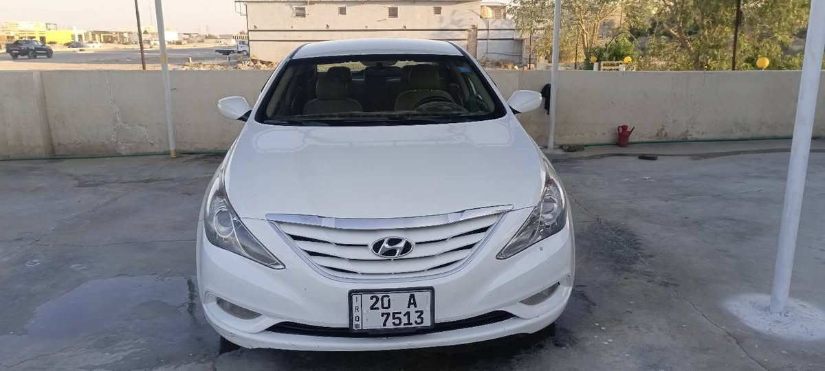 السلام عليكم اخون عندي هاي سيارة سوناتا مضلع موديل 2011 وارد امريكي ليبل واحد من الدعميه الدعميه رقم ديالى دولي سيارة مكفوله كفاله عامه عدة البنيد فقط صبغ سونارين بيهة سيارة محرك 2400 محرك وكير وصدر امامي خلفي حداده جديد سيارة ماشيه 197 كيلو سيارة ويل سبورت  السعر 100 وبي مجال مكاني ديالى بعقوبه للاستفسار عالرقم ***********
