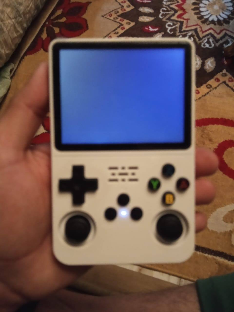 جهاز مال العاب بي ١٥٠٠لعبه ويصير تخليله رام وتنزل العاب
شحن مو بطاريات 
سعره 50
مكان بغداد البياع 
شراي اتصل (***********)
