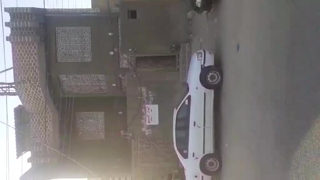 دار للبيع حي العسكري مدارس شارع سايدين الدله الجنائيه شارع تجاري المساحه ٢٠٠م رقم صاحب الدار ***********
