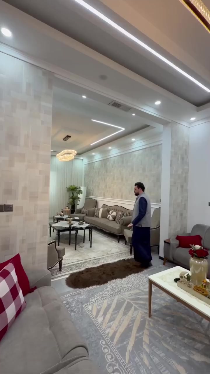 علق تم داخل الفيديو ويصلك السعر تلقائي

دار للبيع في المزارع الثالثة.. فول بناء
📍خلف المزارع الثالثة - اراضي حجية فاطمة

 - مساحة 130م .. الابعاد 8x16

مقابل الدار ماكو جيران .. معاملة تمليك كاملة

للاستفسار اكثر يرجى الاتصال على الارقام التالية   
*********** واتساب - تيليكرام *********** 
 او مراجعة (الصفار للعقار) الكائن في  
حي المزارع - مدخل الـ95 - عمارة گرگا
