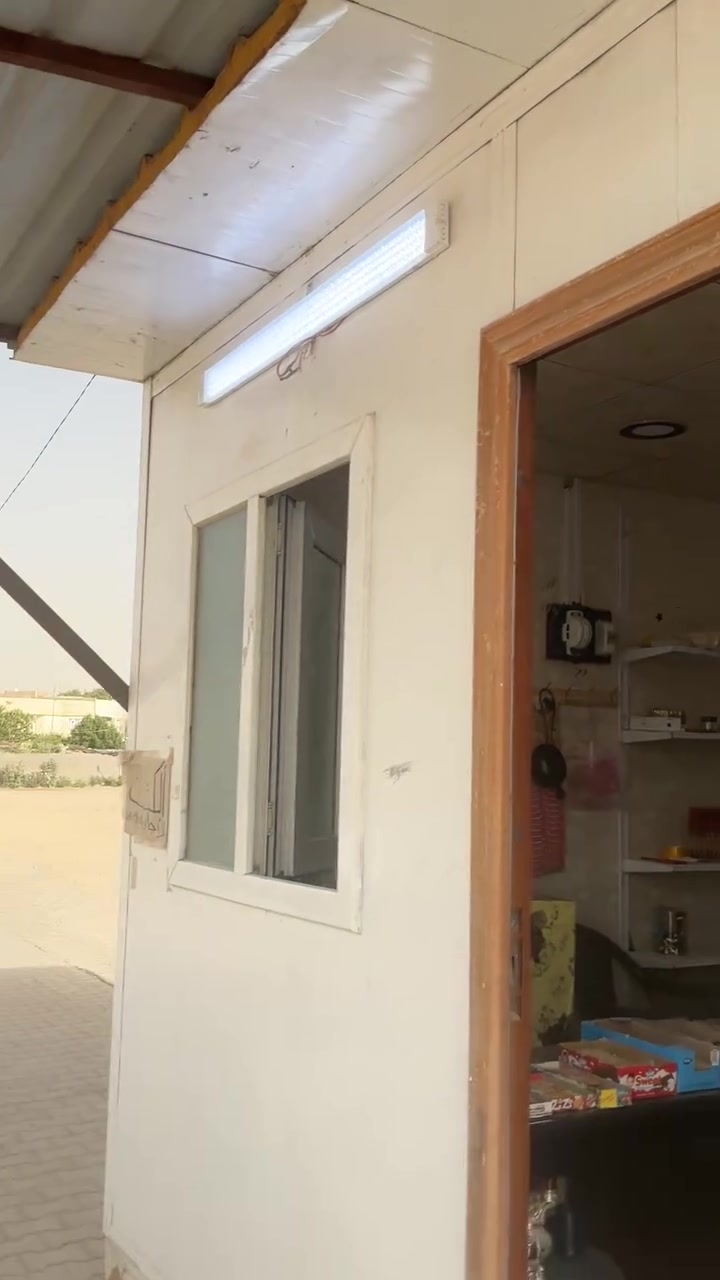 محل للبيع أو الايجار في النجف الأشرف يصلح كافتيريا في حي جامعه مقابل مدرسه الايمان مجاز من قبل البلديه ***********
