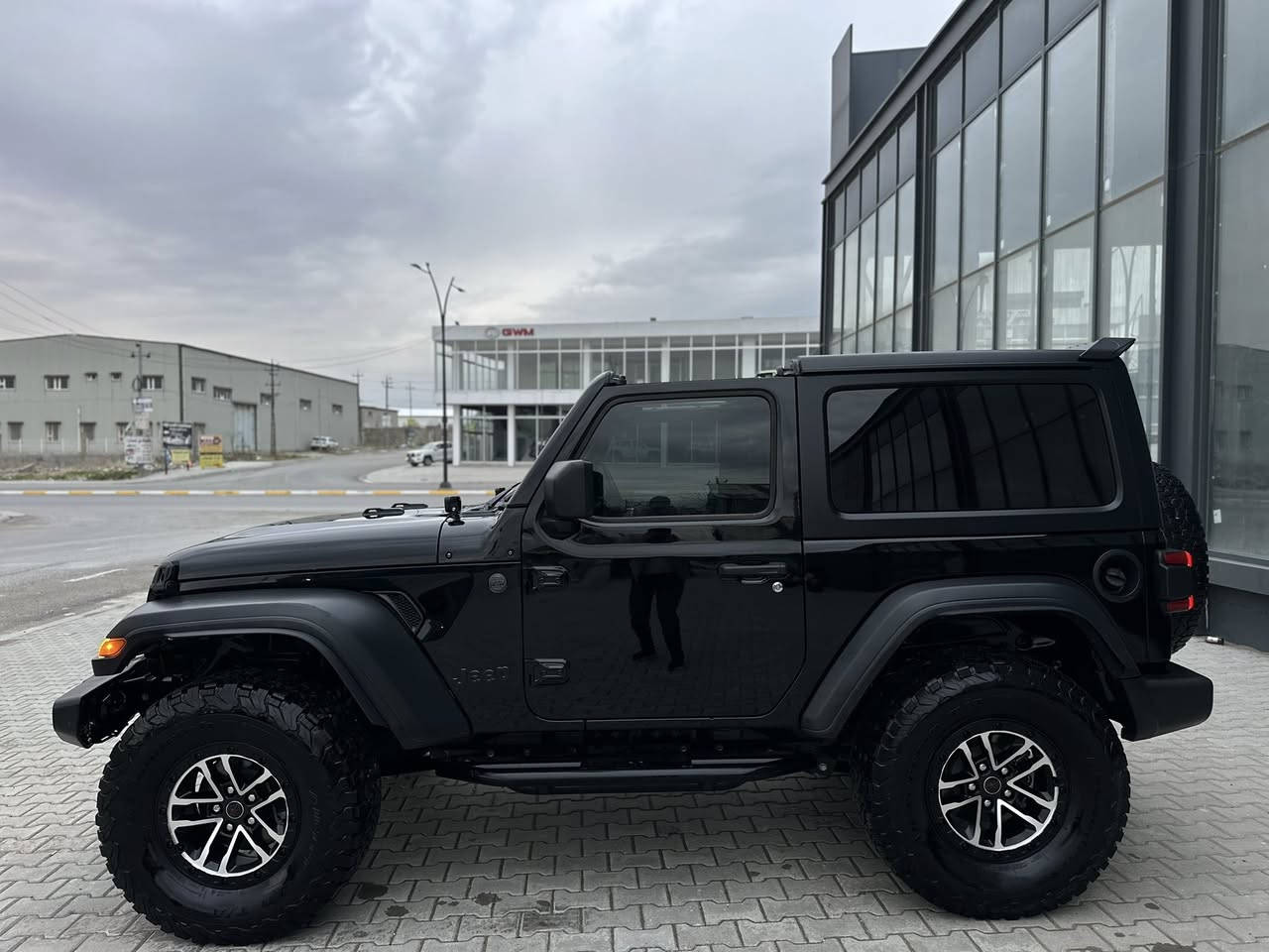 سلام عليكم
جيب رانگلر 2023🇺🇸🇺🇸

السيارة بدون صبغ بدون تبديل بدون ايرباك 

مكان السيارة سليمانية 

محرك ٦ سلندر

مواصفات ويلز 
شاشة جبيرة 
كاميرا 
تشغيل عن بعد 
بصمة 
گيج الكتروني 
تبريد قطعتين 
نظام AUX ١٢٣٤
لايتات ليد 
بگلايت ليد 
امراية هيتر 
جنح خلفي ليد 
اطفاء ذاتي
سقف متحرك 
جام كارباء
فور ويل   
دوسه TYGERحديد 
 ماشية ٣٦ ميل

السيارة مرفوعة بغراض شركة 
تخم تاير حجم ٣٥ جديدوكالة 
تخم ويالة 392رانگلر بلاد شركة  

السيارة كلش جديدة و حلوة بلواقع هم 
كير و مكينة كله مكفول بدون اي عطل 

سعرة ٢٦٥$ بي مجال

رقمي ***********
