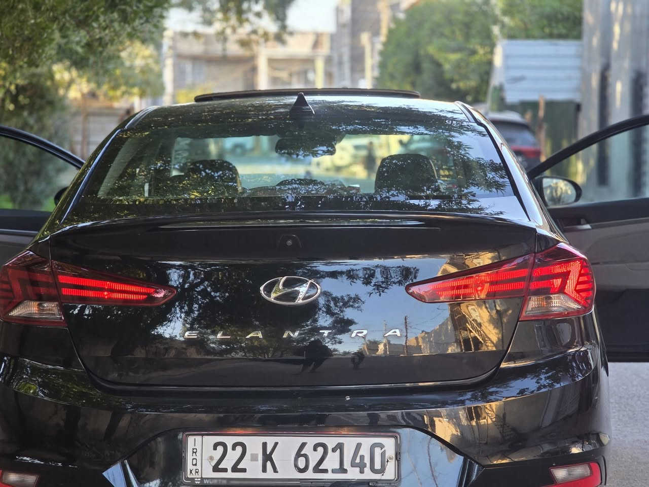 سلام عليكم عندي هونداي النترا موديل 2020 فووووول مواصفات سلايت بصمه كشن جلد كامره حساسات خلفي رادار جانبي وامامي  وتوقيف ذاتي  ويل كب  تحكم ستيرن بيهه جاملغ  سؤقه وحافت البنيد صبغ بدون دواخل وحته اليرباك رقم شمالي كير اي تي مكاني بغداد العامريه  سعر ١٢٢ رقمي  ***********
